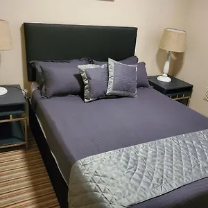 double-bedroom-studios.dublin-hotelsweb.com/